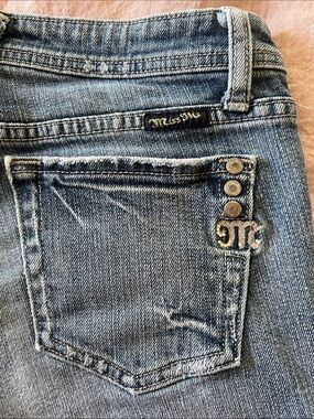 Miss Me Y2K Women's low rise medium Light Blue Skinny Jeans with sparkle Logo